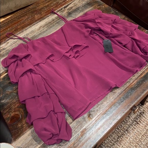 LUCCA off shoulder with straps top - Picture 2 of 6